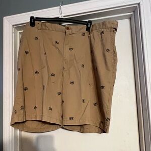 Izod Tan Men’s Size 44 Shorts with Navy Print NWOT